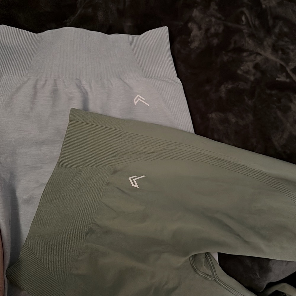 Oner Active 2.0 Seamless Leggings in Grey Marl and Sage Green Bundle